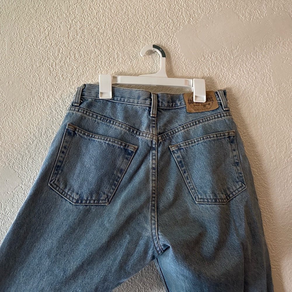 GAP Jeans - Picture 2 of 2